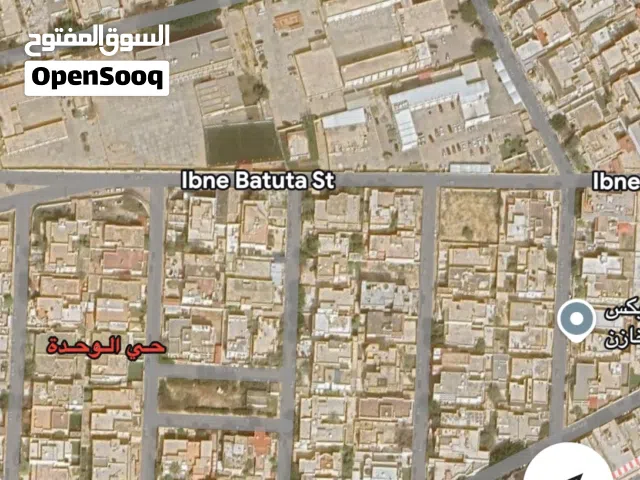 منزل سكني خدمي في السياحية شارع حيوي بحي الوحدة العربية للبيع