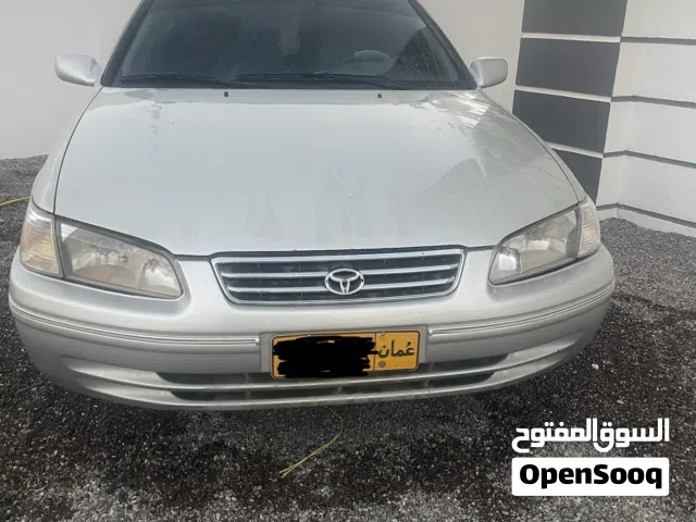 2001 تويوتا كامري SE