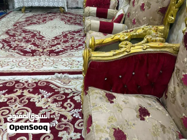 للبيع طخم ملكي خشب زان مصري درجة اولى مع طبلات والزوالي والبردات سيت كامل نضافه 90 بالميه