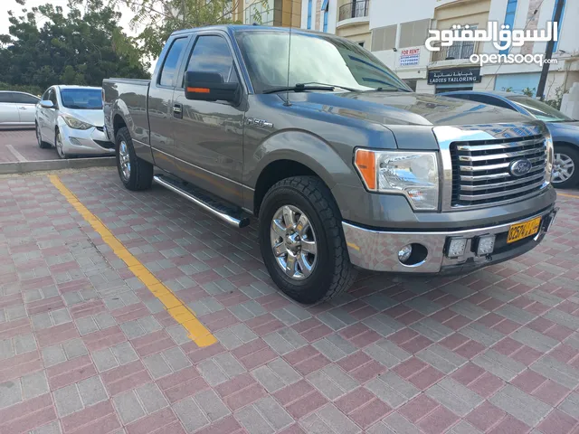 Ford F150 XLT 5000cc 8sylenders 2014