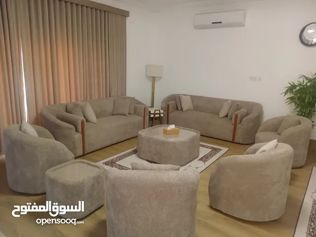 غرفة جلوس كامل مستعمل بحالة الجديد