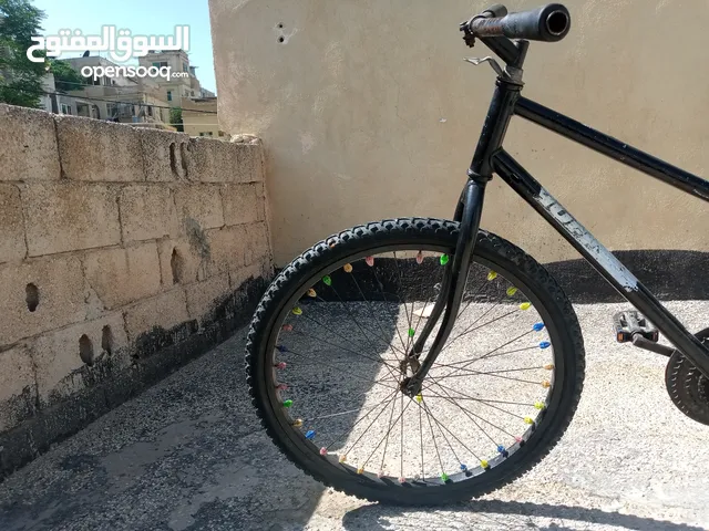 بسكليت امريكي استعماله كان فقط للرياضه