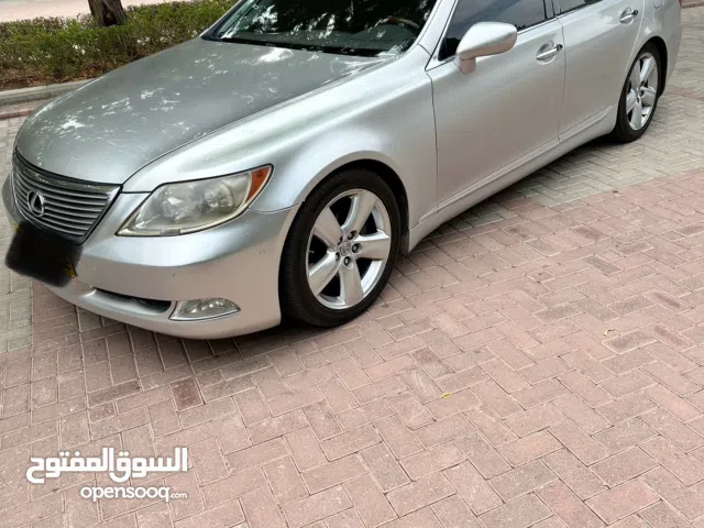 لكزس LS460مديل2008وارد للبيع نظييف