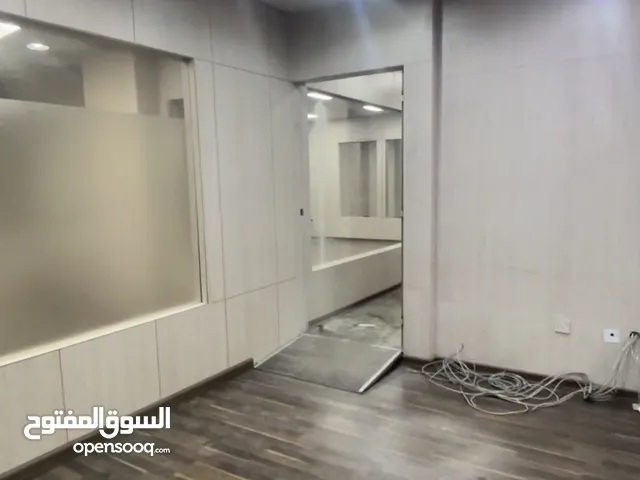 مكاتب ومحلات للايجار بحولى والسالمية والعاصمة