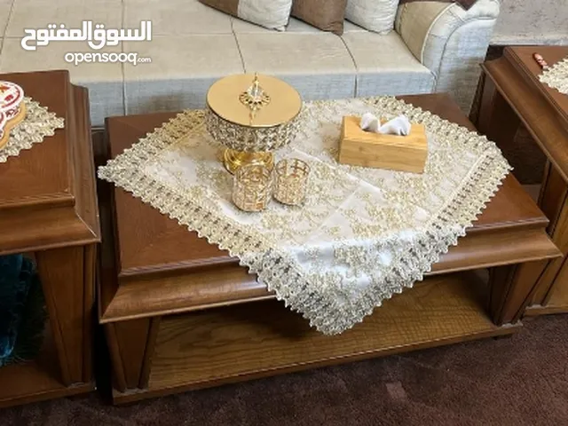 طاولات غرفة ضيوف