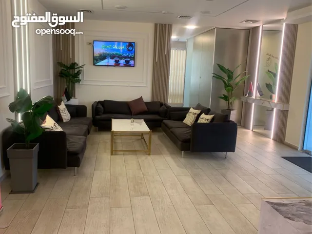 مركز طبي تجميلي في اجمل مناطق بعبدون للبيع بسبب عدم التفرغ