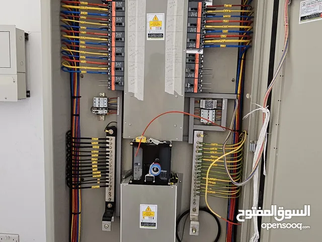 الصيانة العامة  صيانة وتركيب مكيفات  صيانة كهرباء منزلية وتركيب لوحات توزيع   تركيب كاميرات منزلية