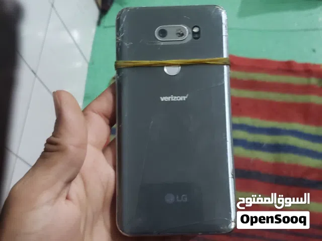 ابحث عن شاشه او جوال الجي اف 30لتواصل وتساب
