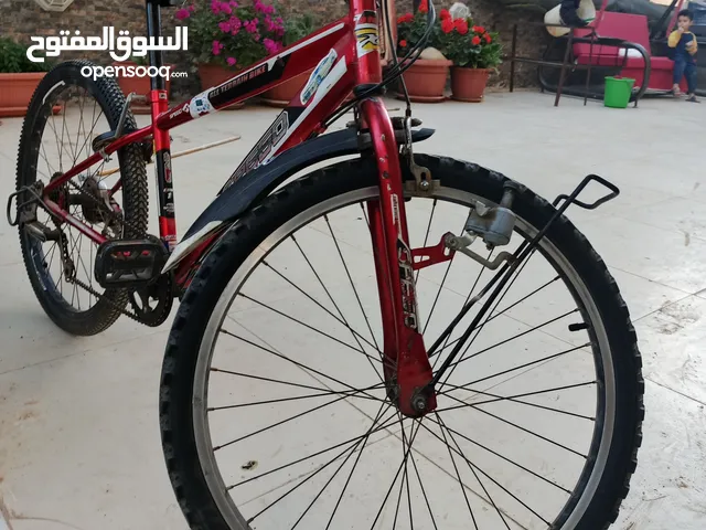 بسكليت ياباني أصلي مقاس 24 مع قفل امان ومع 6 غيارات والعجل الخلفي جديد قابل للتفاوض بشكل كبير بالسعر