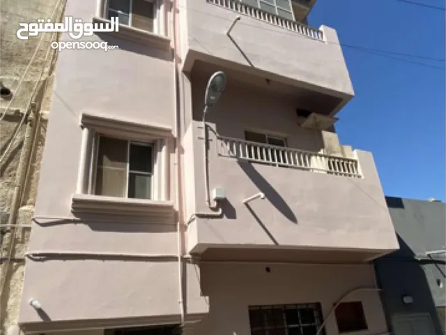 Building for Sale in Muharraq Busaiteen