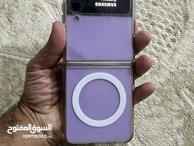 Samsung Galaxy Z Flip3 5G 256 GB in Al Batinah