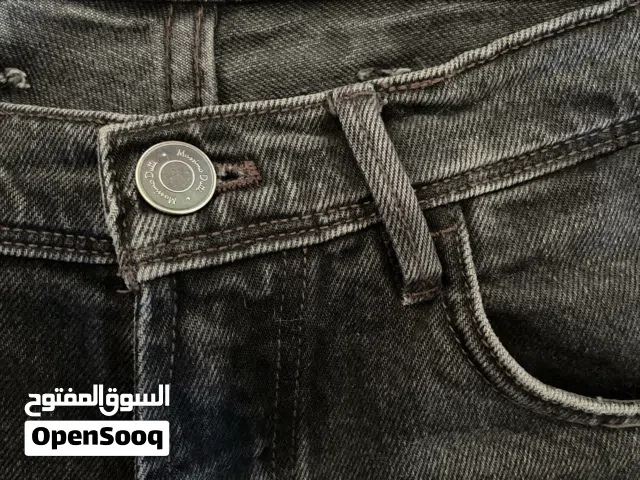 بنطلون جينز اسود جديد Massimo Dutti