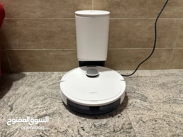 مكنسة روبوت ماركة ايكوفاكس ديبوت موديل N10plus مع محطة تفريغ الاتربه كنس ومسح معاً صنع الماني