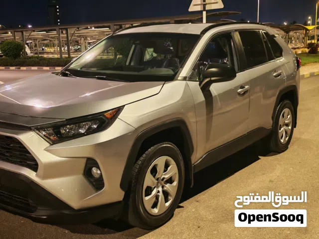 Used Toyota RAV 4 in Dhofar