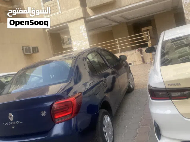 للبيع سيارة رينو سيمبول بحالة ممتازه شرط الفحص