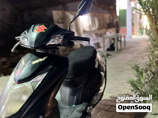 الموطو عيل لا تعاله قلب وشوف ماشيه حلال 23