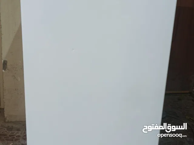 ثلاجة صغيرة 20 دينار