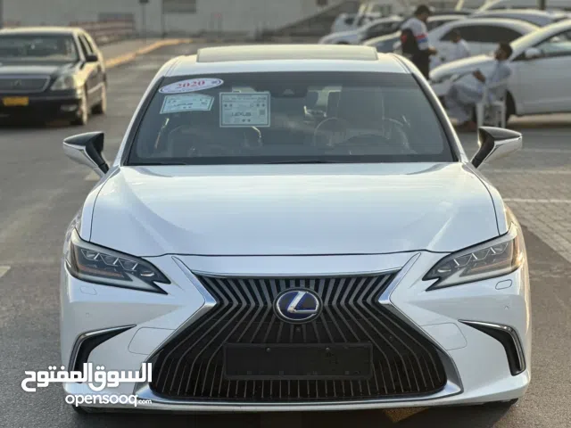 لكزس فل 2020 خليجي هايبرد DDالفئه ES300 لون ابيض. داخل جملي تسخين مقاعد كامل موصفات رنكات كامرا 360