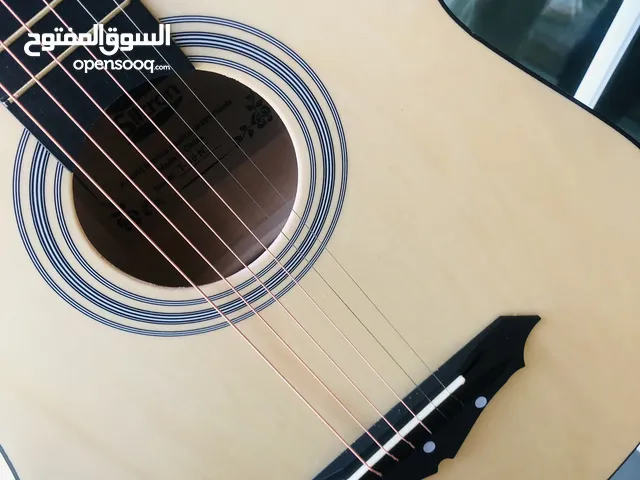 Guitar for sale delivery only in Dubai so if you want please contact me on WhatsApp