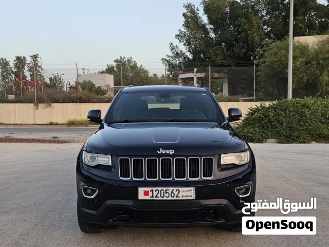 2015 جيب جراند شيروكى Laredo