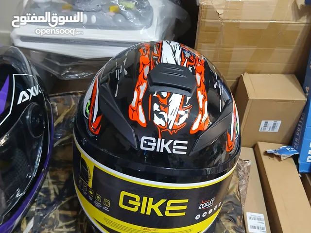 خوذتين جداد غير مستعملات بسعر حرق