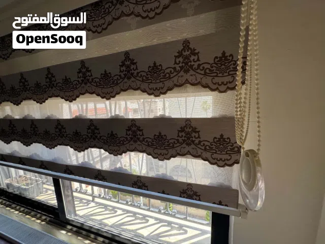 ستائر رول تفصيل لون بني وبيج عدد 2