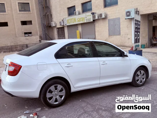 2014 سكودا رابيد Standard