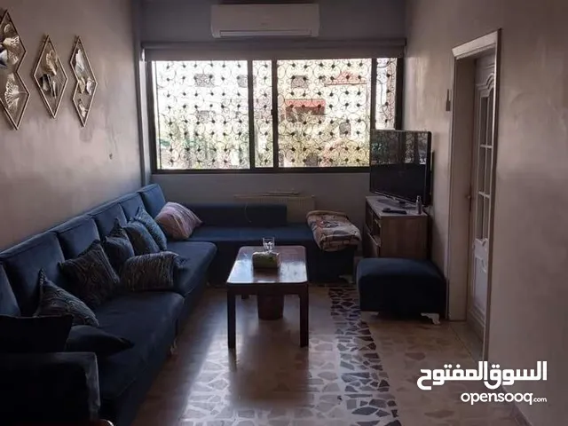  شقه طابق اول مع حق اعتلاء السطح / الهاشمي الشمالي