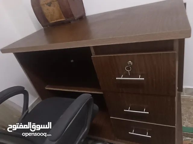 مكتب للبيع