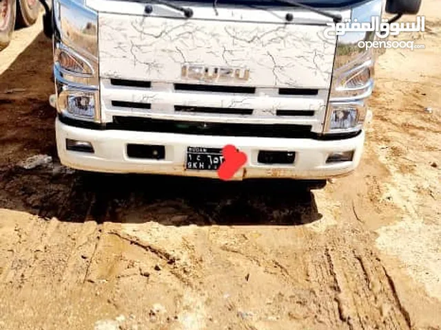 للبيع دفار ايسوزو 2022
