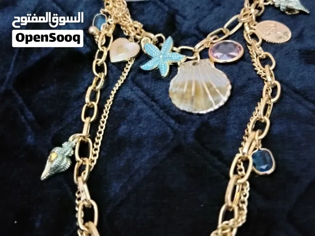 عقد عصري راقي