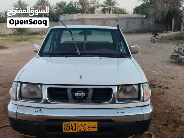 1998 نيسان اخرى