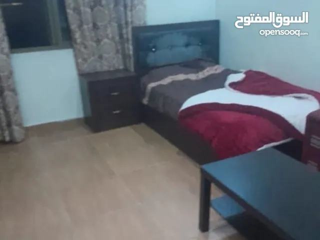 غرفه مفروشه شارع الجامعة جبل عمان جبل الحسين صويلح ضاحيه الرشيد موقع مميز ومخدوم قرب المواصلات