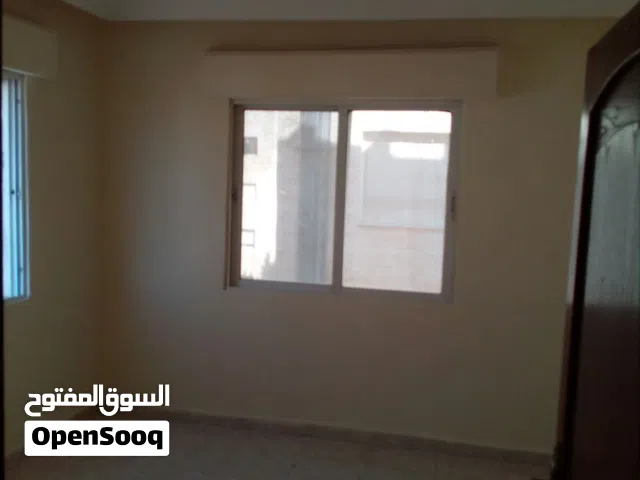 ستوديو للبيع