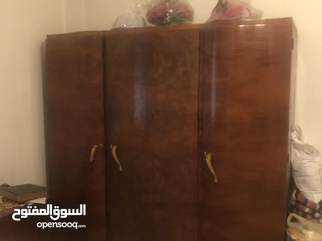 Full vintage bedroom