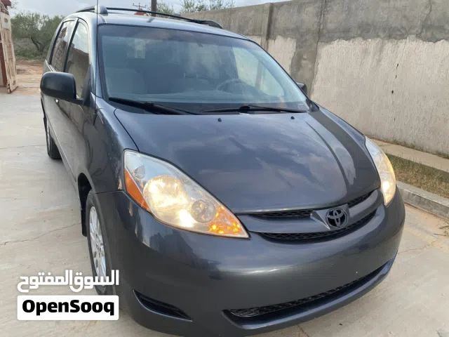 تويوتا سينا 2010 ماشية 146 ميل محرك 35