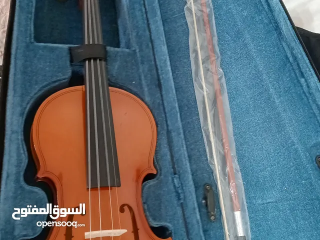 آله كمان/كمنجه 4/4 للبيع مع حقيبة مافيه مشاكل او أعطال السعر 300 في جده للتواصل خاص او واتس