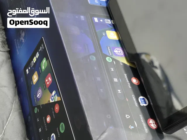 شاشه سياره تدعم الكار بلاي و اندرويد اوتو مع جميع المستلزمات