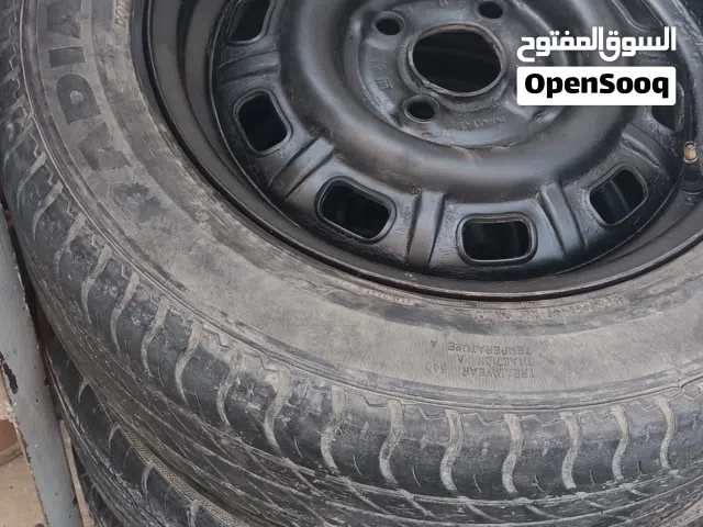 طقم جنط حديد مع كوشك مليح