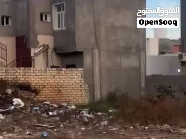 الايجارارض ربع كتار طريق استراحه الحمراءطريق الابيار شارع ريئس