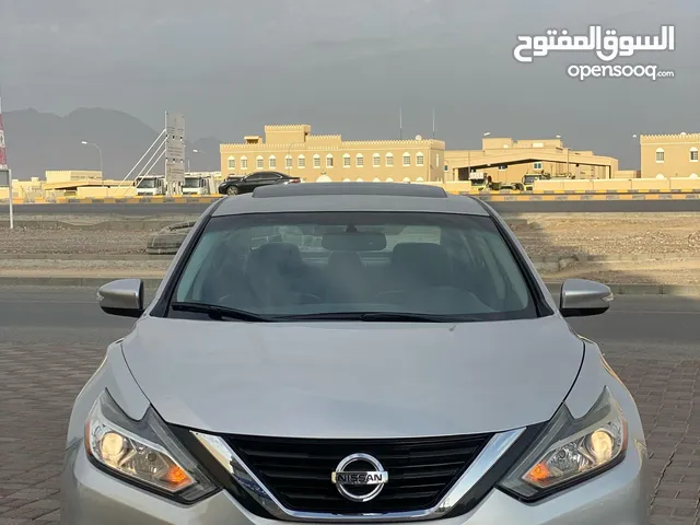 Nissan Altima 2017 in Al Dakhiliya