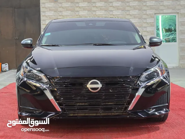 Used Nissan Altima in Ajman