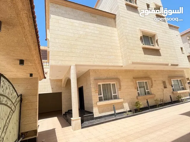 0m2 More than 6 bedrooms Villa for Rent in Central Governorate Tubli