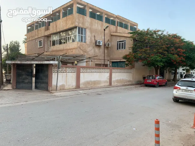 280 m2 More than 6 bedrooms Villa for Sale in Benghazi Beloun
