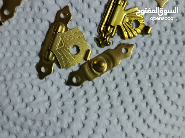 اقفال علب هدايا الذهب
