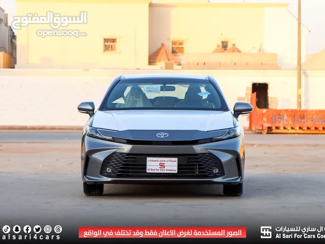 تويوتا كامري E 2025