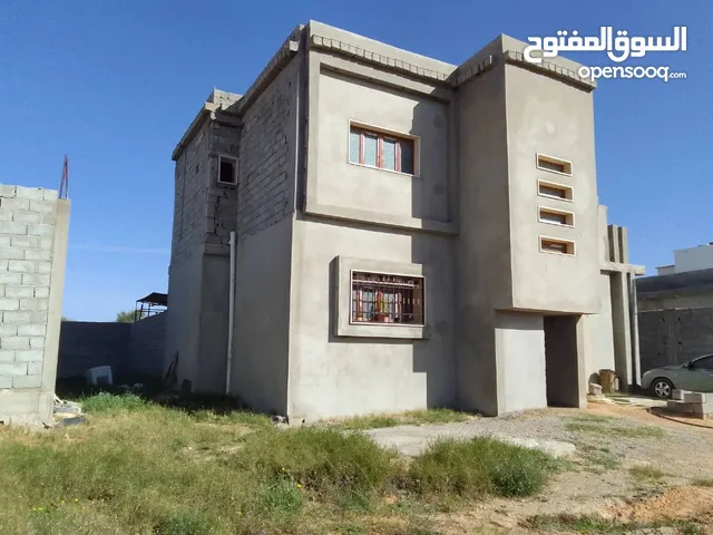 298 m2 More than 6 bedrooms Townhouse for Sale in Tripoli Ain Zara