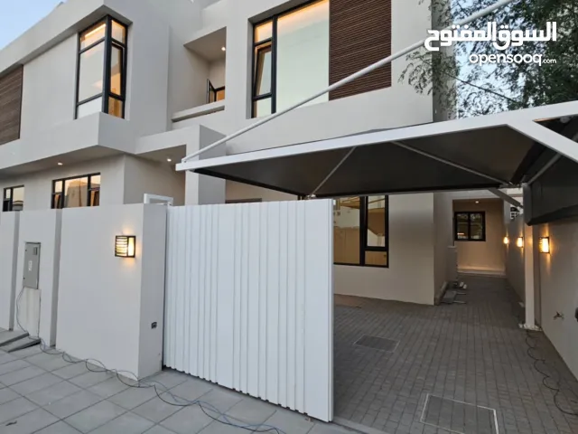 فيلل فخمة وراقية للبيع   الغبره مقابل مستشفى السلطاني