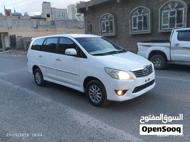 2013 تويوتا انوفا SE