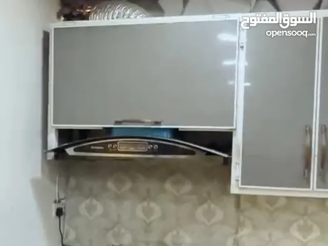 كاونتر مطبخ كامل مع طباخ ومفرغة للبيع
